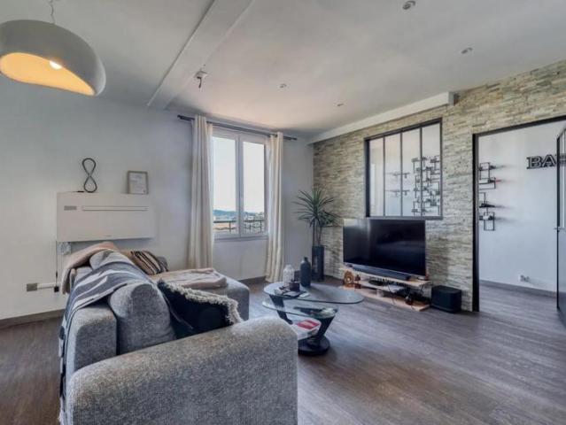 Appartement lumineux 2P de 67 m² à Toulon