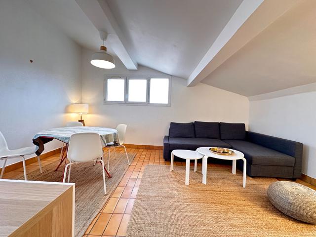 APPARTEMENT 2 PIECES DE 38 m2 MEUBLE ENTIEREMENT RENOVE