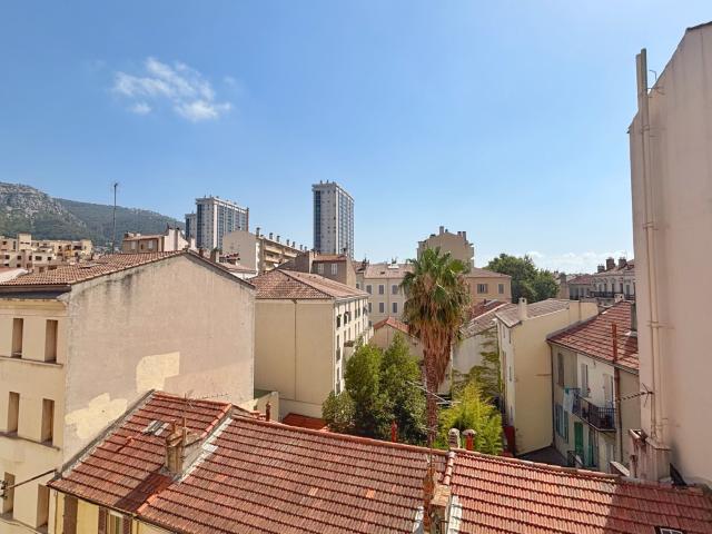 Appartement 2 pièces dernier étage