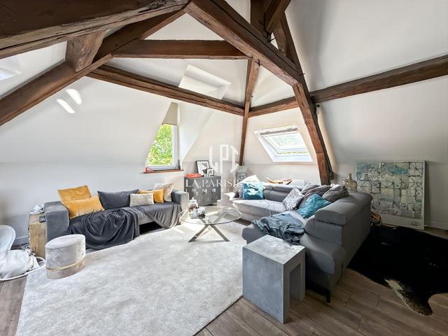 Appartement 2 pièces d'exception au dernier étage à Conflans Sainte Honorine Rare sur le marché !