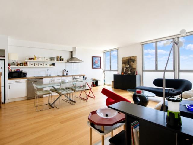 Appartement 2 pièces en étage élevé au calme