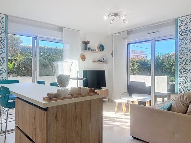 APPARTEMENT 2 PIECES EN RDJ RESIDENCE RECENTE BIJOU PLAGE ANTIBES