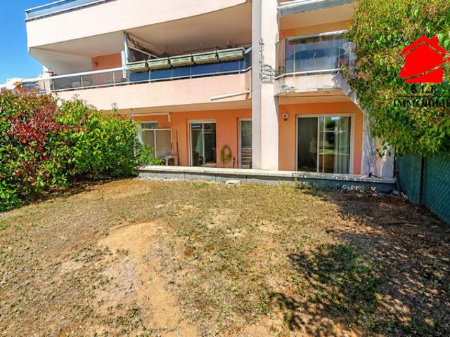 Appartement 2 pièces en rez de jardin: Corniche Fleurie