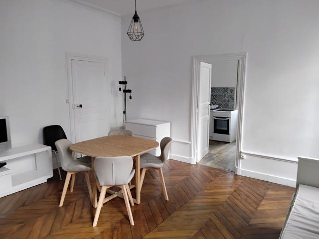 Appartement 2 Pièces entièrement meublé, Autun