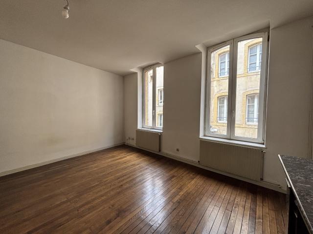 APPARTEMENT 2 PIECES HYPER CENTRE
