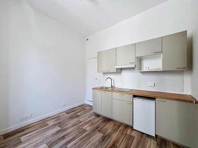Appartement 2 pièces Laval 28.49m² 450€ à louer l'Adresse