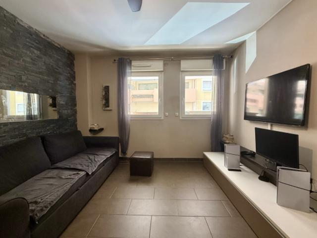 APPARTEMENT 2 PIECES MENTON LIMITROPHE CARNOLES