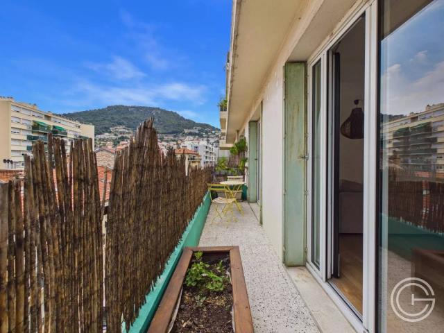 APPARTEMENT 2 PIECES MEUBLE 25 MONSEIGNEUR DAUMAS NICE SAINT ROCH