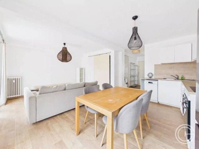APPARTEMENT 2 PIECES MEUBLE 25 MONSEIGNEUR DAUMAS NICE SAINT ROCH