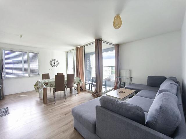 Appartement 2 pièces meublé 49 m2 + loggia + parking