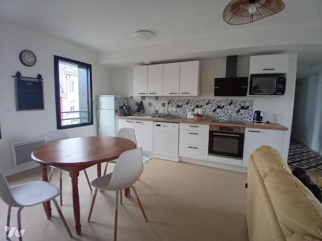 APPARTEMENT 2 PIECES MEUBLE