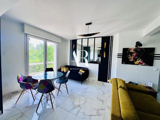 Appartement 2 pièces meublé refait à neuf avec balcon