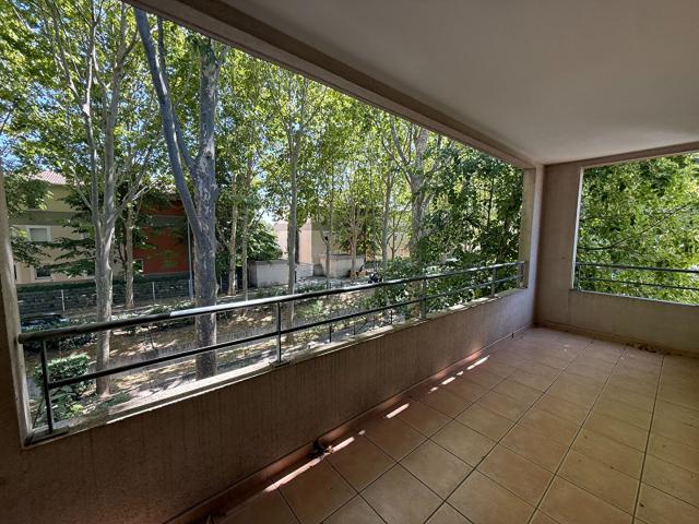 Appartement 2 pièces Nîmes 33.60m² 545€ à louer