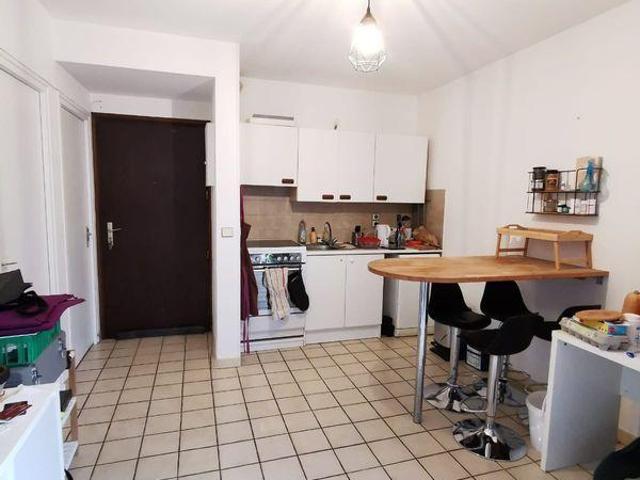 Appartement 2 pièces proche lac et commerces