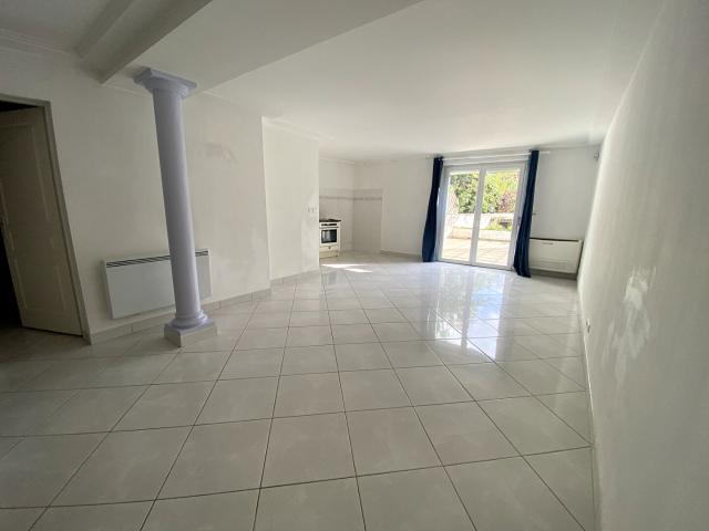 Location appartement 2 pièces, 60.62m², Saint Avertin