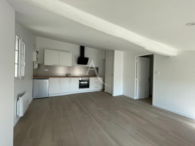 Appartement 2 pièces Saintes 24.60m² 570€ à louer