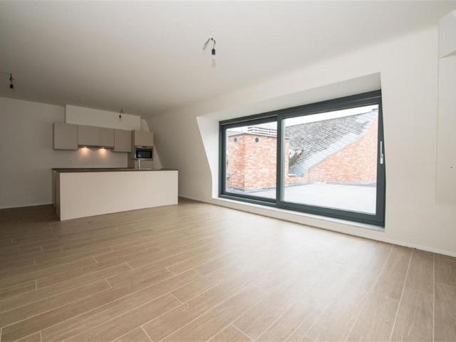 APPARTEMENT 2 SLPKS EN GROOT DAKTERRAS IN CENTRUM KONTICH
