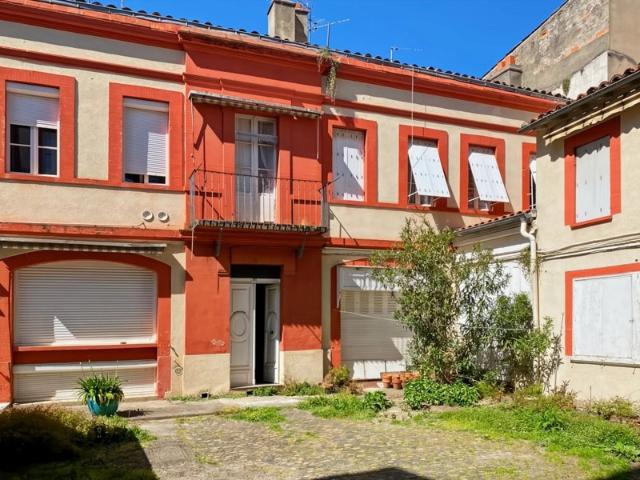 SAINT AUBIN T2 A RAFRAICHIR 2EME ET DERNIER ETAGE