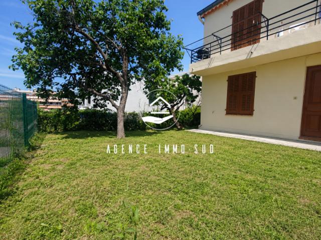 Appartement 2p/3p 55m2 bas de villa parking