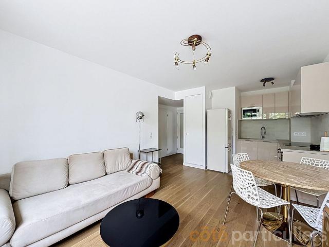 Appartement 2P à louer meublé à Vanves avec parking