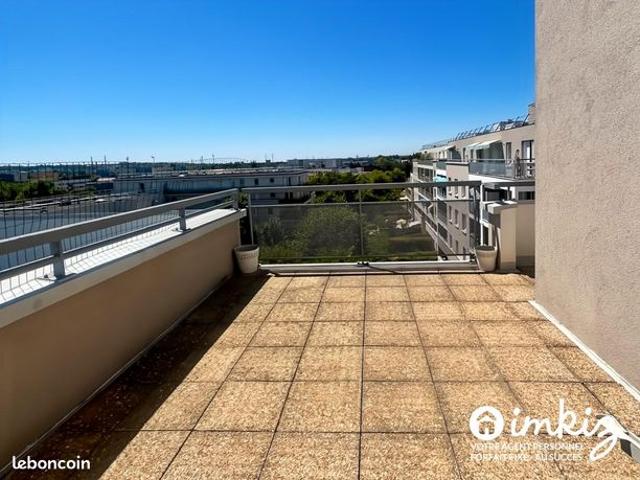 Appartement 2p Dernier étage Terrasse et Box