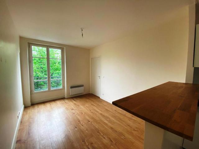 Appartement 33.31m² – PARIS
