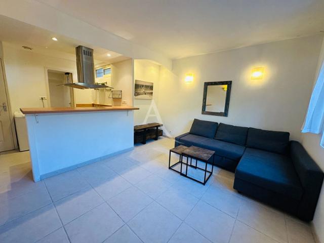 Appartement 33 m² en rez de chaussée Proximité port et plages