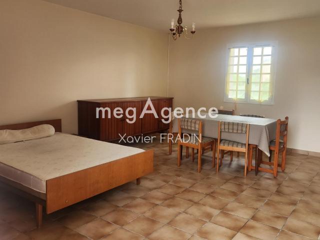 Appartement 33m² de plain pied avec extérieur et stationnement