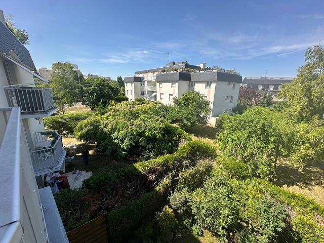 Appartement 3/4 pi�ces Hauts de Chatou 2 Places de Parking