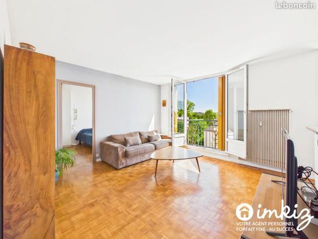 Appartement 3/4 pièces dernier étage