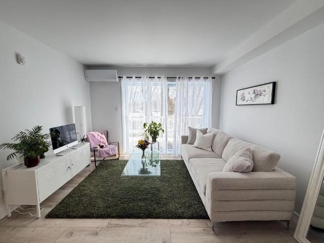 Appartement *3 ½ avec BUREAU* à Ste Foy