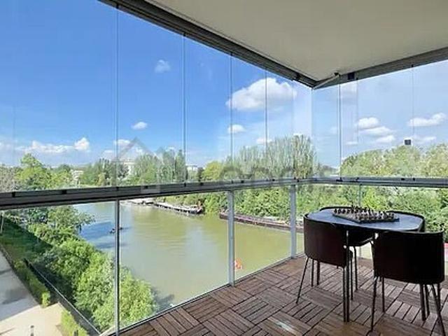 Appartement 3 chambres meublé avec accès handicapé, garage et terrasse L'île Saint Denis 93450