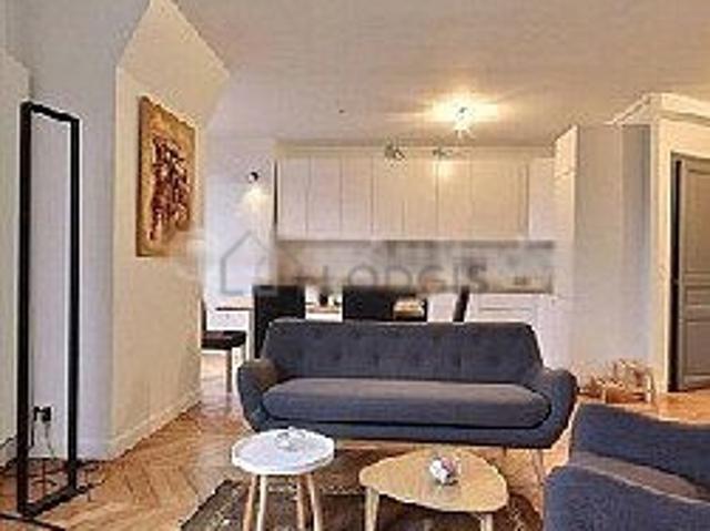 Appartement 3 chambres meublé avec ascenseur et cheminée Porte de Versailles Paris 15°