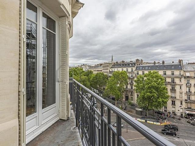 Appartement 3 chambres meublé avec terrasse, ascenseur et cheminée Trocadéro Paris 16°