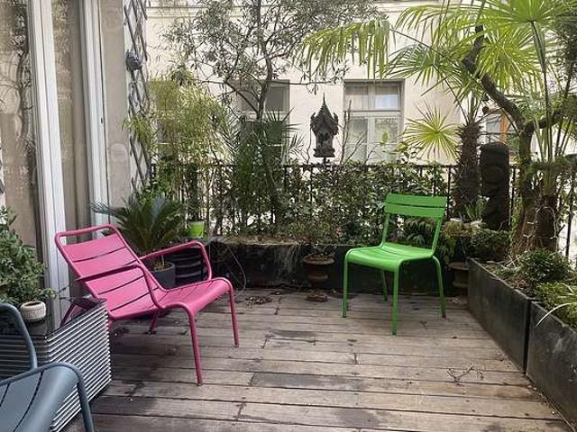 Appartement 3 chambres meublé avec terrasse et cheminée Grands Boulevards Montorgueil Paris 2°