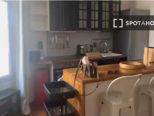 Appartement 3 chambres à louer à Ternes Maillot, Paris