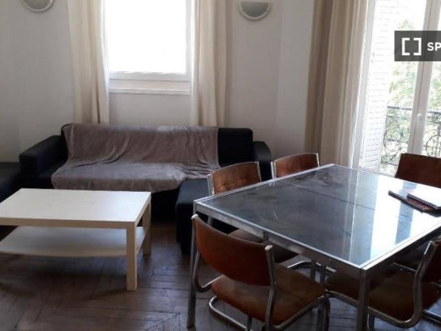 Appartement 3 chambres à louer à Gros Caillou, Paris