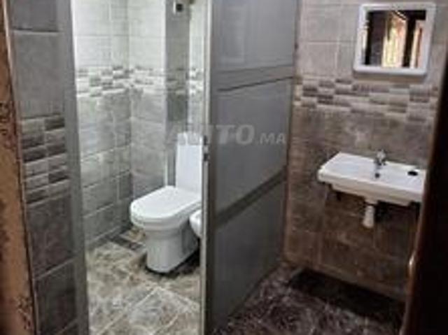 Appartement 3 chambres en rez de chaussée à louer à Ain Sebaa