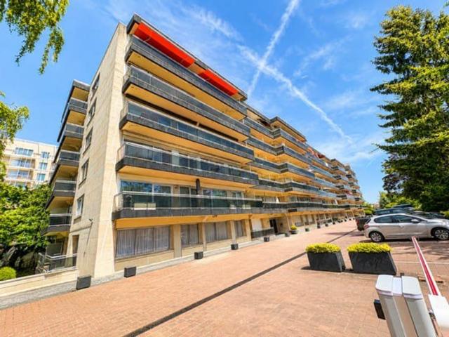 APPARTEMENT 3 CHAMBRES + GARAGE, 2 TERRASSES ET CAVE A LOUER