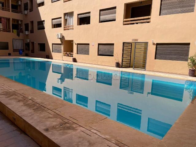 Appartement 3 chambres piscine parking guéliz