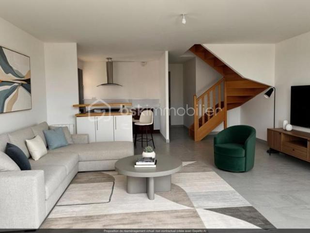 APPARTEMENT 3 CHAMBRES. PLACE DE PARKING ET BALCON