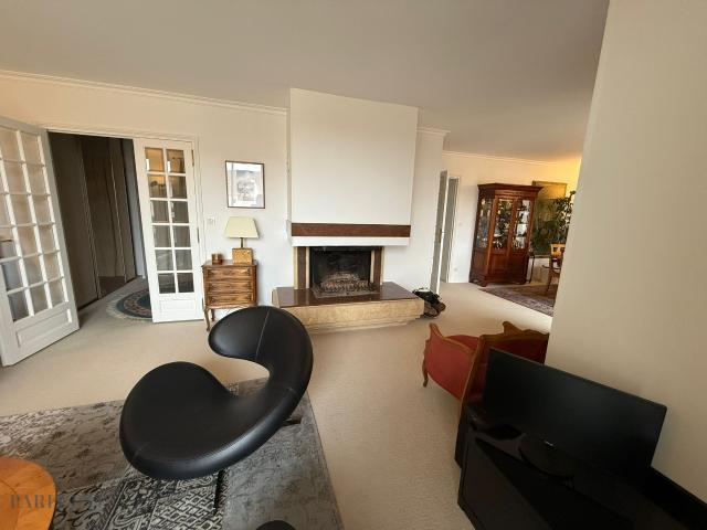 APPARTEMENT 3 CHAMBRES 3EME ET DERNIER ETAGE DUPLEX