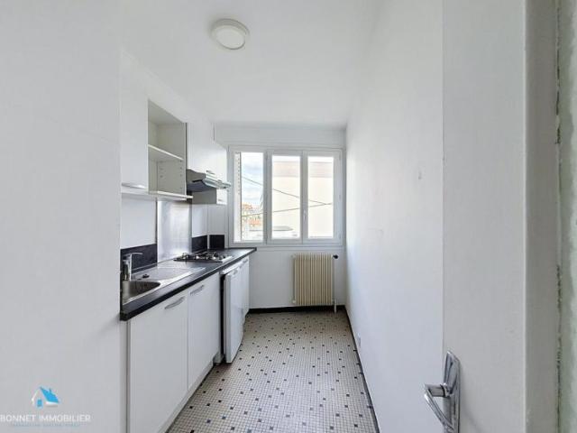 Appartement 3 pièce s 2 chambre s 60 m²