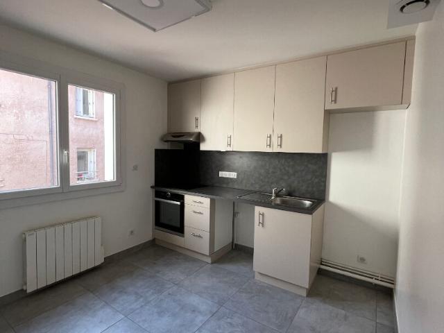Appartement 3 pièce s 2 chambre s 64.93 m²