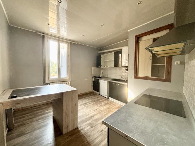 Appartement 3 pièce s 2 chambre s 70 m²