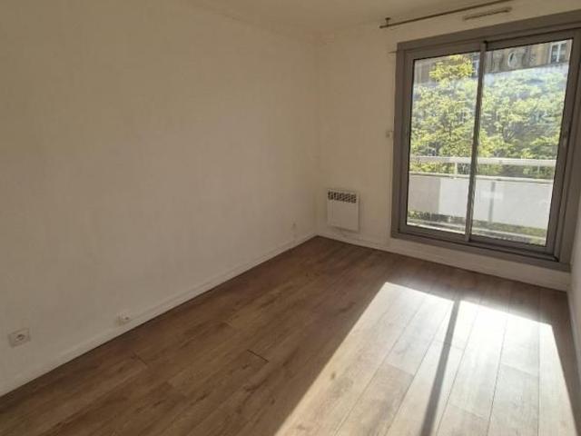 APPARTEMENT 3 pièce s 49m²