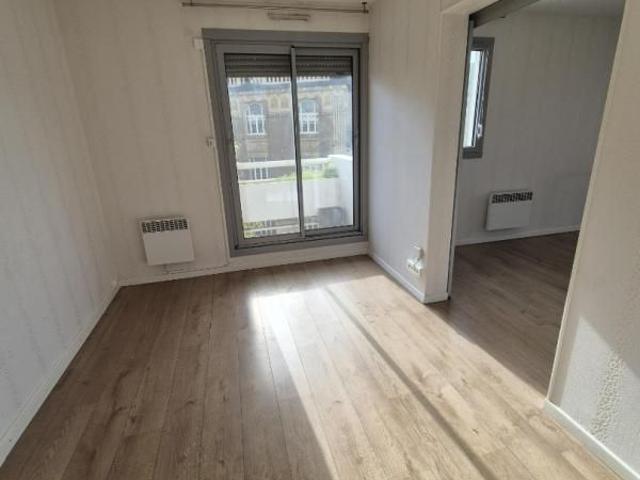 APPARTEMENT 3 pièce s 49m²