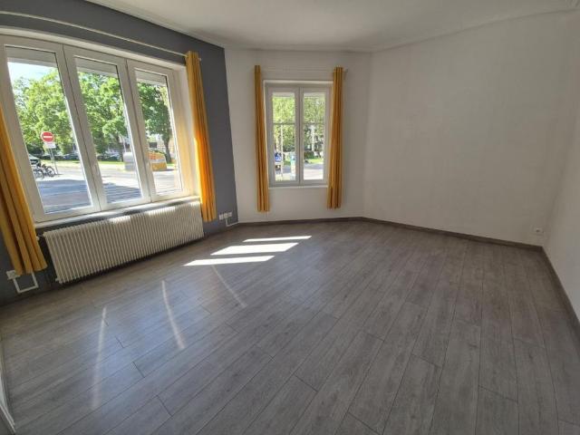 APPARTEMENT 3 pièce s 58m²