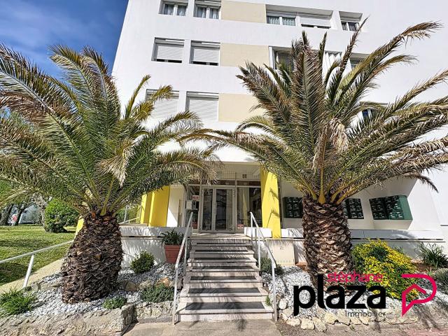 Appartement 3 pièce s 65 m2 Centre Ville Royan à rénover