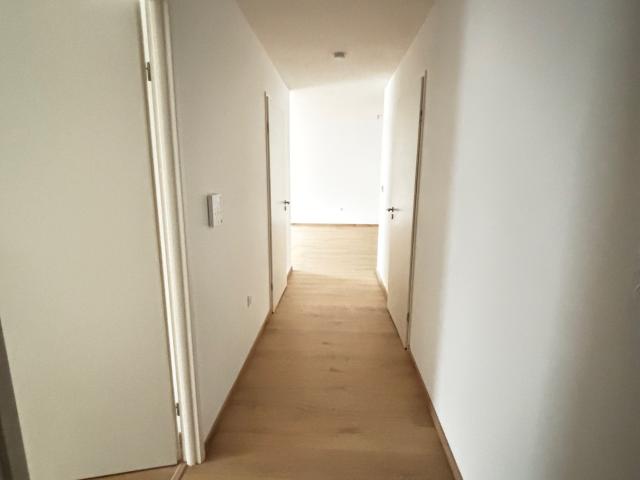 Appartement 3 pièce s 65 m2 + balcon et parking